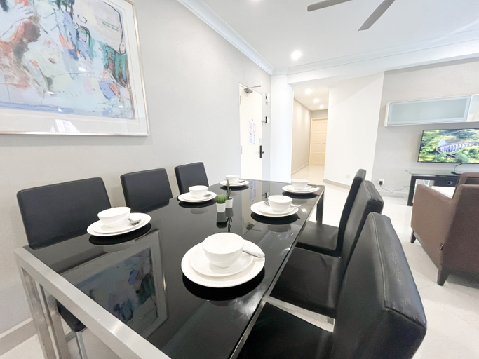 Dining Room 28