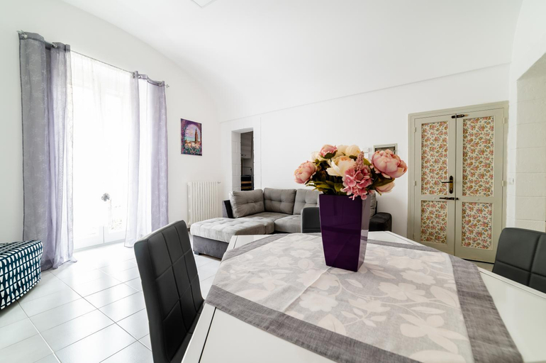 Others 3, Palazzo Fiordaliso - Puglia Mia Apartments, Bari