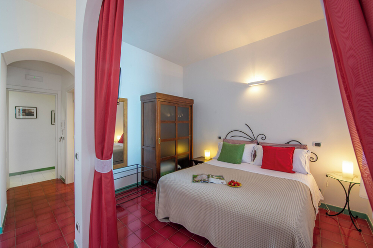 Others 4, Amalfi residence, Salerno