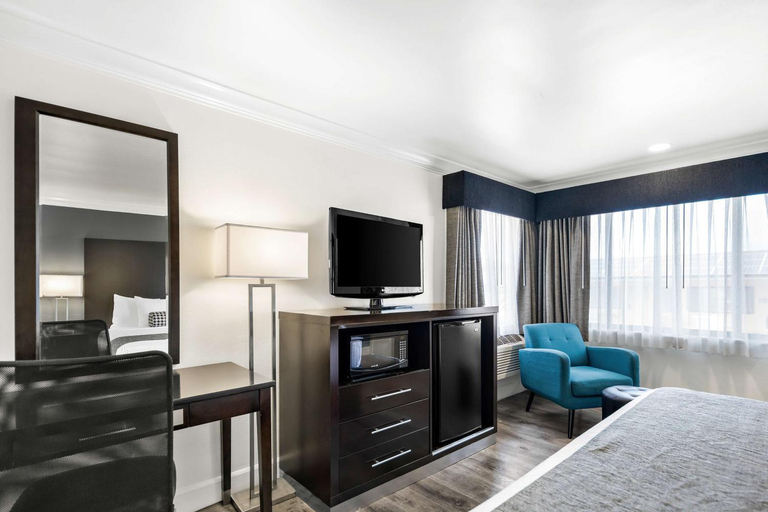 Bedroom 10
