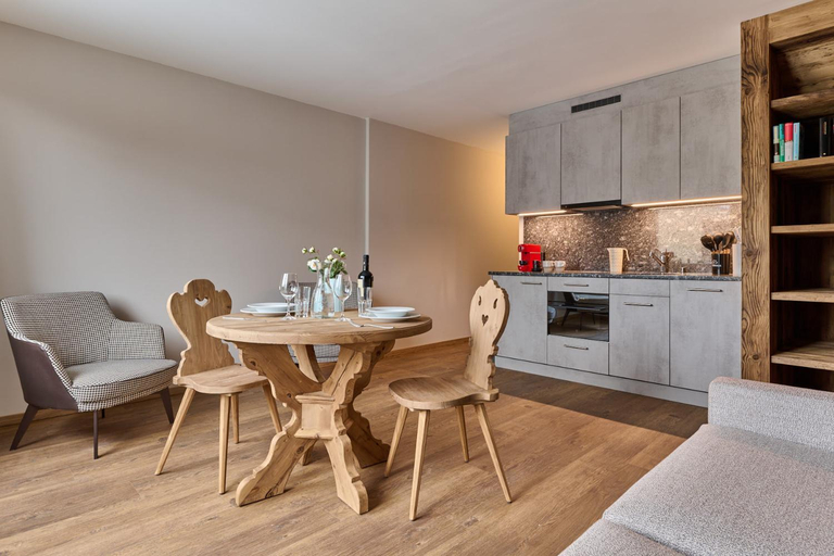 Others 5, Chesa Madrisa, Maloja
