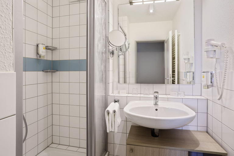 Bathroom 5, TUI BLUE Sylt, Nordfriesland