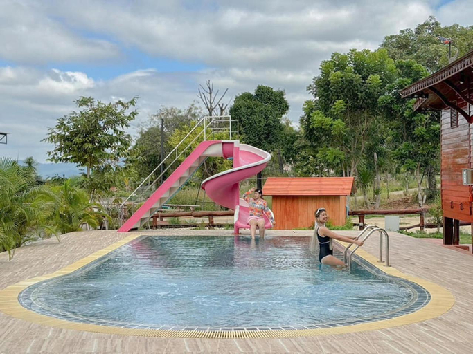 Swimming Pool 10