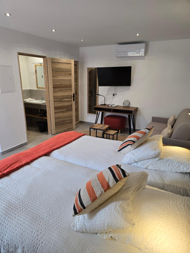 Bedroom 2, Les Loges du Luberon, Vaucluse