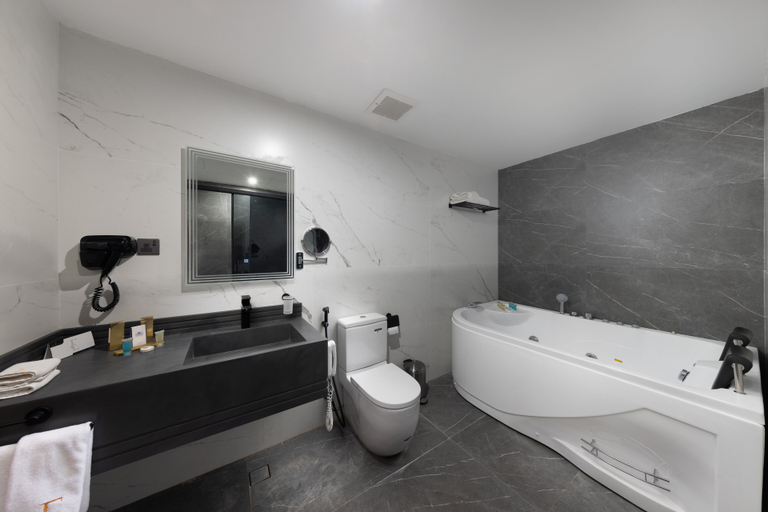 Bathroom 5, E hotel, Al Madinah Al Munawwarah