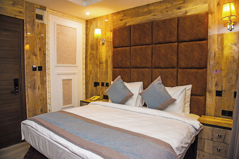 Bedroom 2, McDons Skye Hotel and Suites, Owerri West