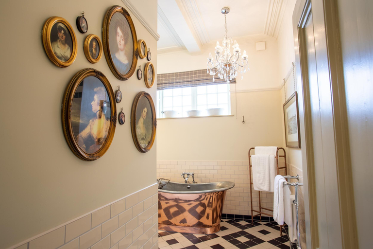 Bathroom 3, Crown Hotel, Dorset