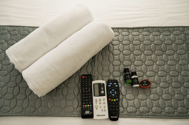 Bedroom 5, Bee oak, Hyderabad
