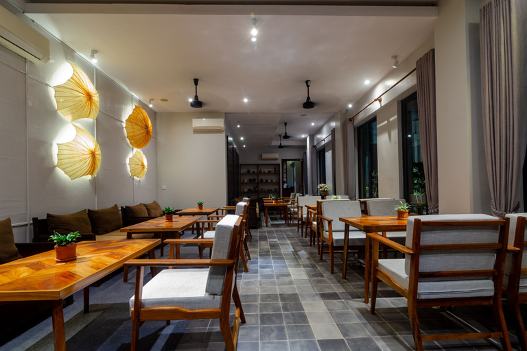 Food & Drinks 5, Reservoir Hotels, Siem Reap