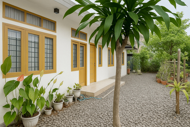 Exterior & Views