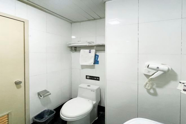 Bathroom 5, Jingying Hotel, Suzhou