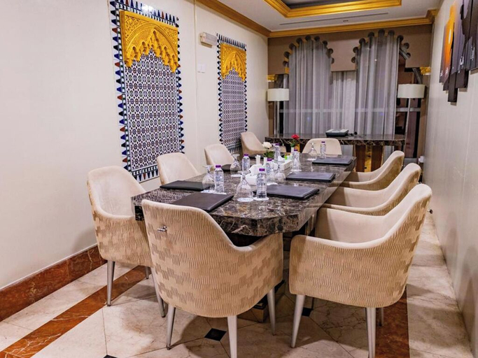 Food & Drinks 5, ALRITZ ALMADINAH HOTEL - فندق الريتز المدينة, Al Madinah Al Munawwarah