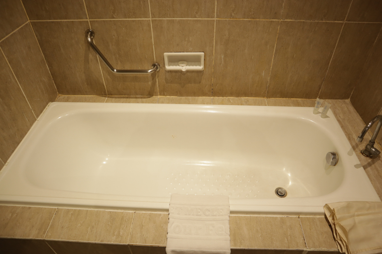 Bathroom 7