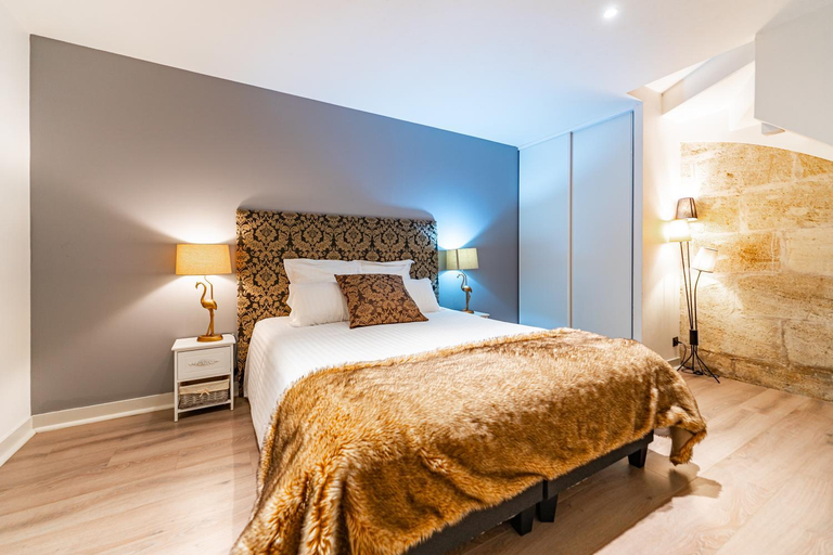 Others 5, Design Smart Flat Bordeaux, Gironde