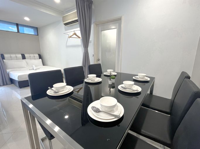 Dining Room 30
