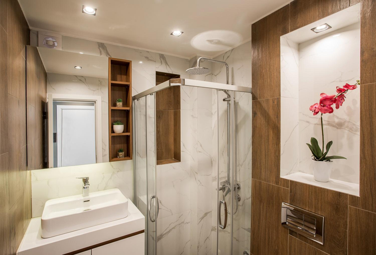 Shower 4, SACHER APARTMENTS, Niš