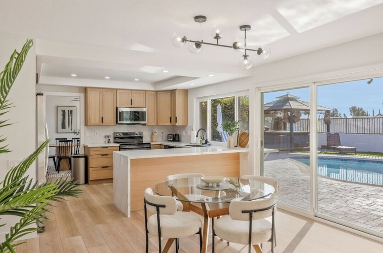 Others 4, Sin City Best Home By STRIP, Clark