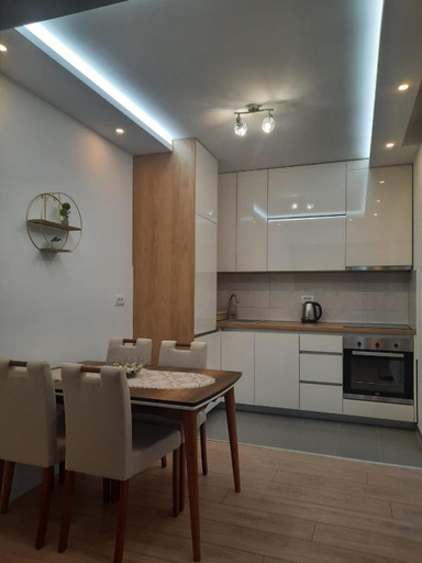 Others 5, Apartments Antonio