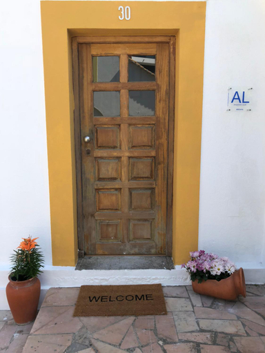 Others 5, Margarida Guest House, Almada