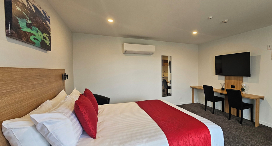 Bedroom, Alps Motel Apartment Twizel, Mackenzie