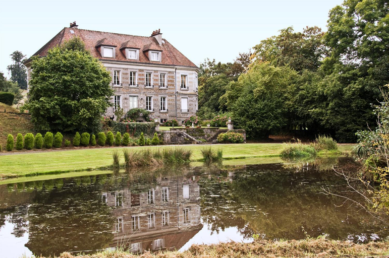 Others 5, Chateau Anaselle, Orne