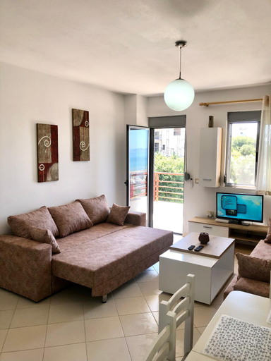 Shared lounge/TV area 3, Beach Apartments Durres, Durrësit