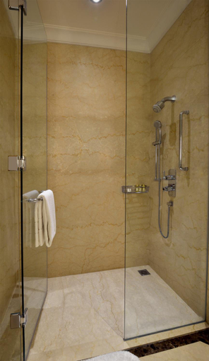 Bathroom 4