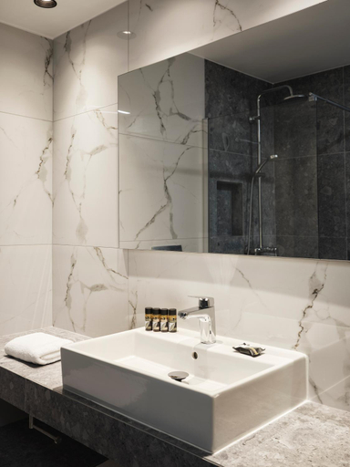Bathroom 5, Candia Hotel, Attica
