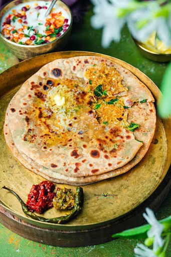 Food & Drinks, Luxe 8 Stayz, Gurgaon