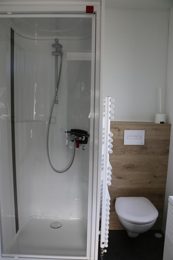 Bathroom 3, Stadscamping Zeeland, Middelburg
