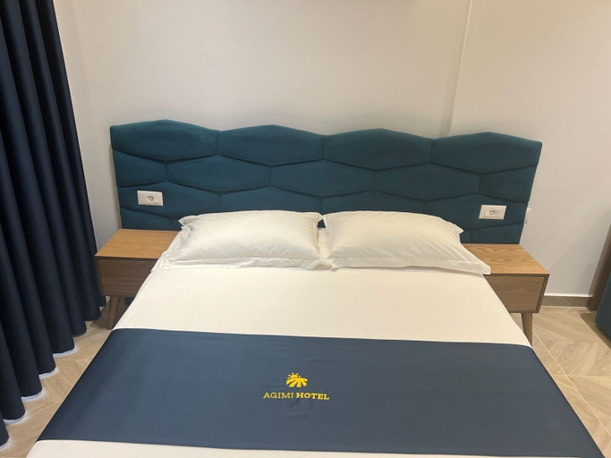 Others 5, Agimi Hotel Ksamil, Sarandës