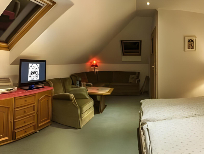 Bedroom 9