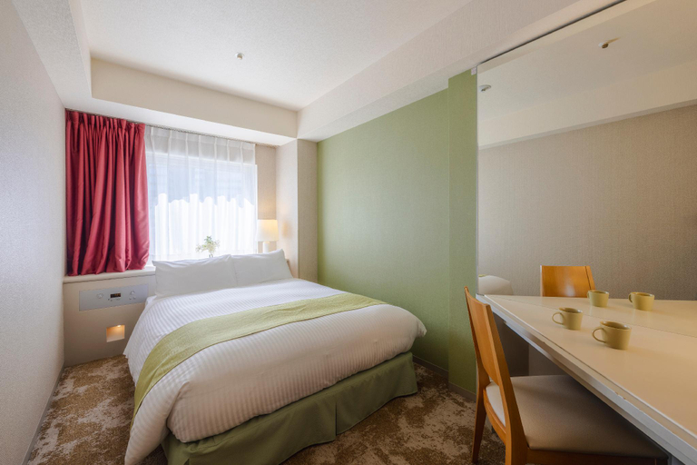 Bedroom 12