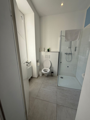 Bathroom 5, Hotel Astra, Lörrach