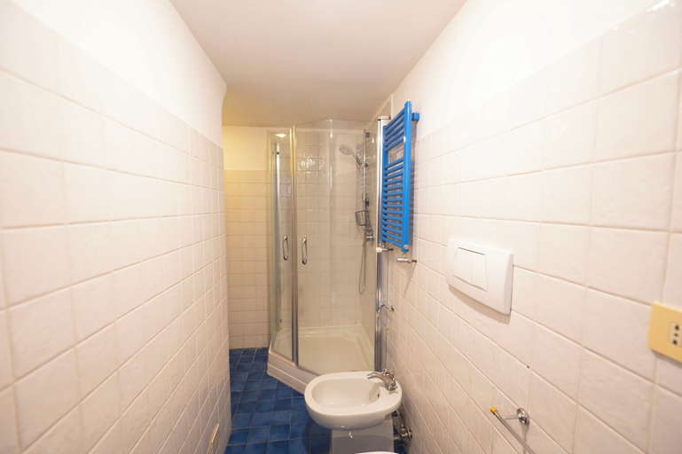 Bathroom 3, Cozy 2BR Apartment near Piazza Navona, Roma