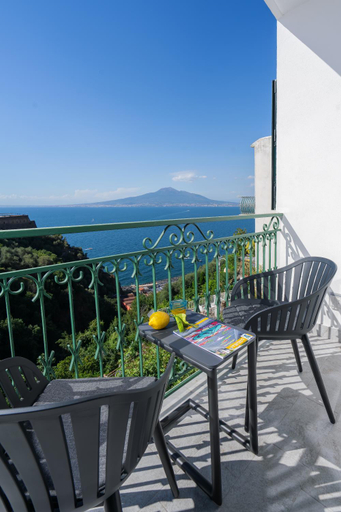 Others 5, Sea View Deluxe Apartments, Napoli