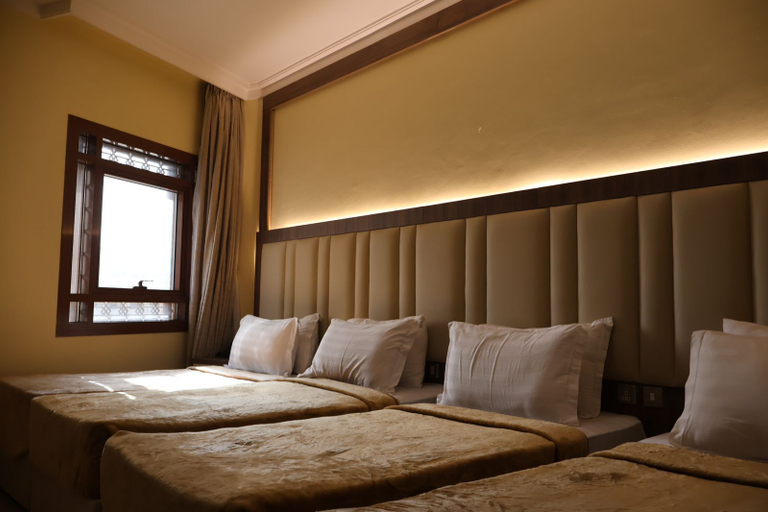 Bedroom 4, Grand Zowar Hotel, Al Madinah Al Munawwarah