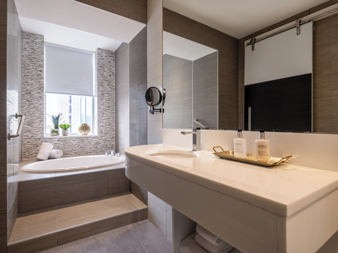 Bathroom 4, voco フィオレロ - ラガーディア エアポート by IHG, New York