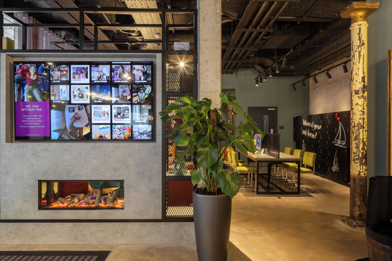 Public Area, Moxy Cork
