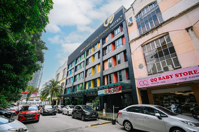 Exterior & Views 2, Swing & Pillows - TAR UMT Setapak, Kuala Lumpur