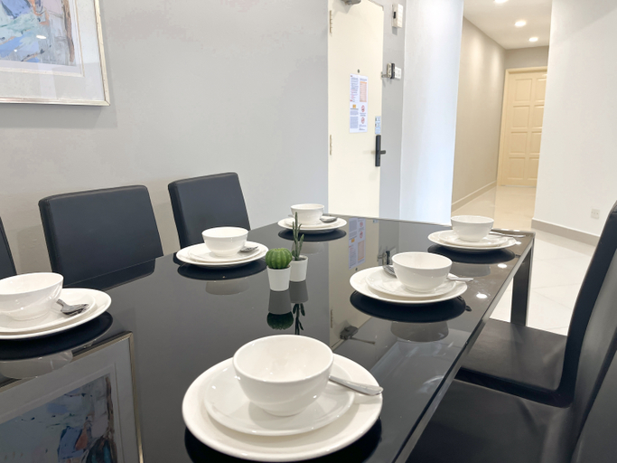 Dining Room 27