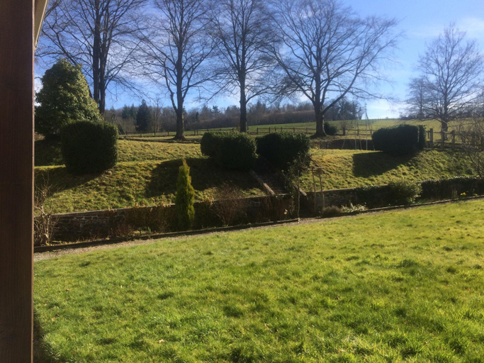 Others 3, Chateau Anaselle, Orne
