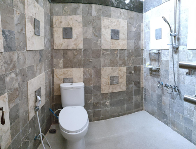 Bathroom 8