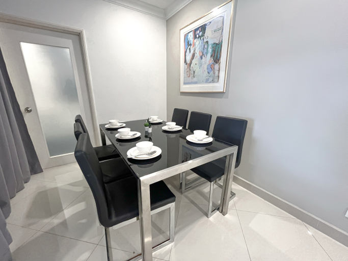 Dining Room 29