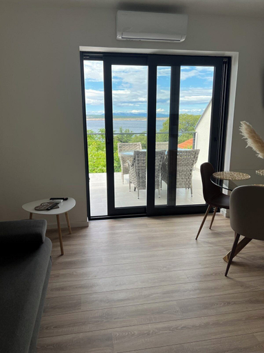 Others 3, Apartman Suzzy 2, Crikvenica