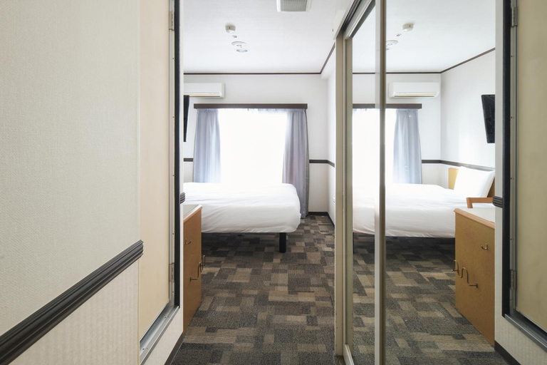 Bedroom 16