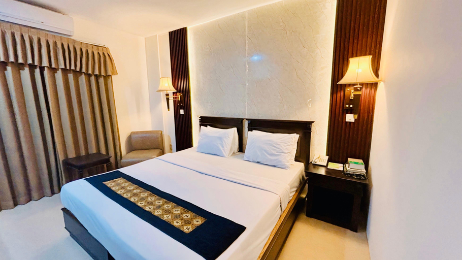 Bedroom 8