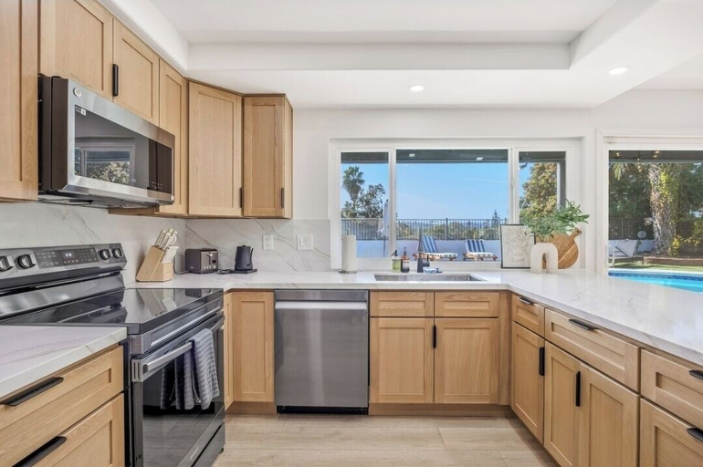 Others 5, Sin City Best Home By STRIP, Clark
