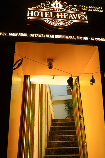 Exterior & Views, Hotel Heaven, Chandigarh