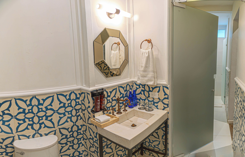 Bathroom 4, Hotel Monaguillo de Getsemani, Cartagena de Indias